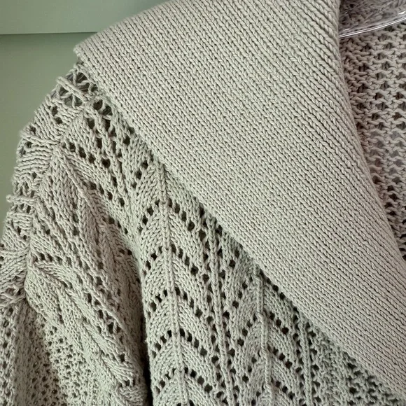 NWT Talbots Cream & White V-Neck Women's Sweater SZ M (Summer 2025) - Picture 3 of 16